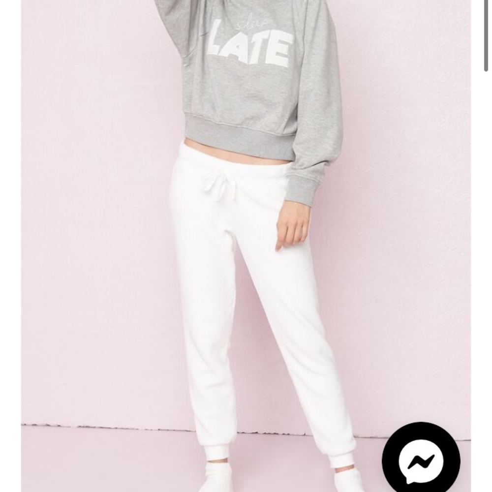 Garage fuzzy plush lounge joggers. White. Size S.